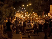 Israel-Gaza violence threatens protest movement