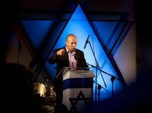 New Israeli right-wing leader worries Netanyahu