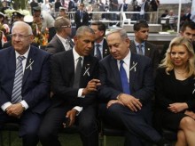 Peres, remembered for tireless peace efforts, laid to rest