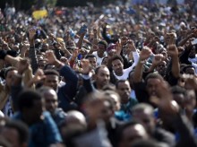 Israelis protesting pending deportation of African migrants