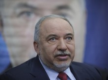 Israel’s Lieberman stills holds keys to future government